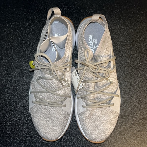 adidas Quesa running shoes. NWT - Picture 6 of 7